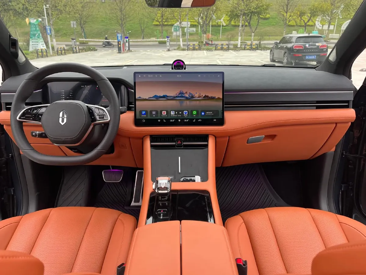 2024 AITO AITO M7 1.5T 152HP L4 REEV 42KWH,autocango,china used car exporter,china ev exporter,chinese used car exporter,chinese used ev exporter