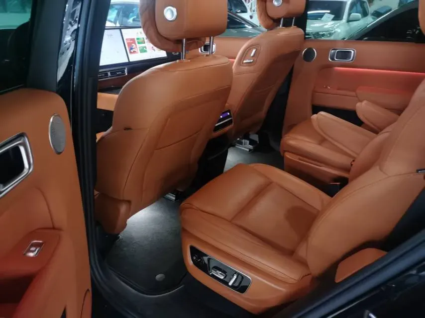 2023 Li L8 Range Extended 154HP REEV 40.9KWH,autocango,china used car exporter,china ev exporter,chinese used car exporter,chinese used ev exporter