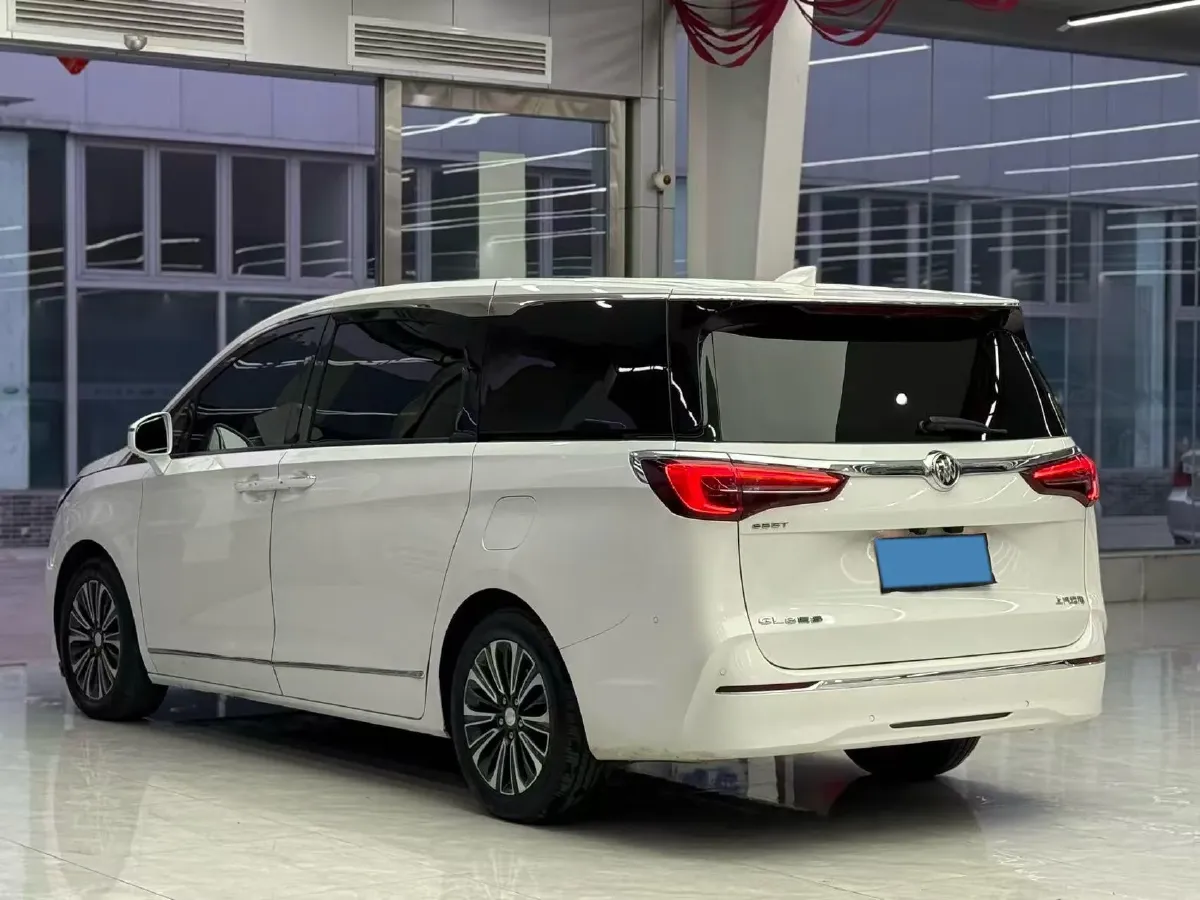 2020 Buick GL8 2.0T 237HP L4 9AT,autocango,china used car exporter,china ev exporter,chinese used car exporter,chinese used ev exporter