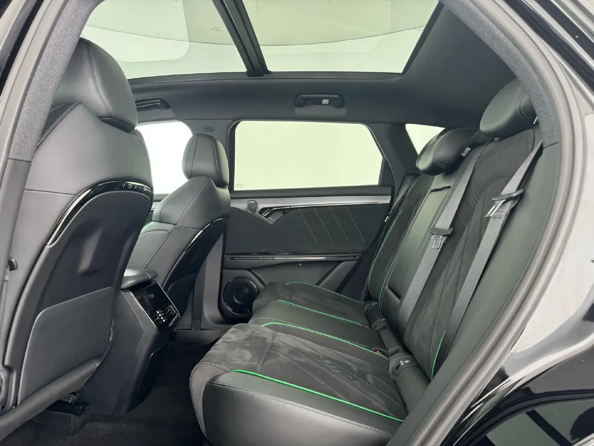 2025 Voyah FREE 1.5T 150HP L4 REEV 43KWH,autocango,china used car exporter,china ev exporter,chinese used car exporter,chinese used ev exporter