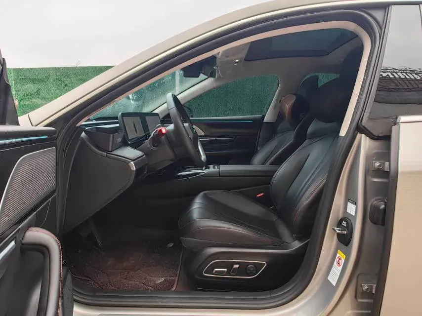 2022 Xpeng P7 BEV 83.1KWH,autocango,china used car exporter,china ev exporter,chinese used car exporter,chinese used ev exporter