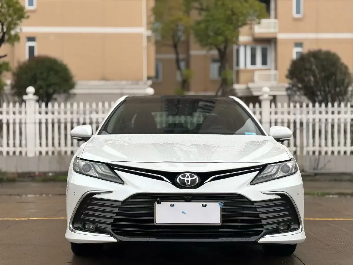 2021 Toyota Camry 2.5L 209HP L4 8AT,autocango,china used car exporter,china ev exporter,chinese used car exporter,chinese used ev exporter
