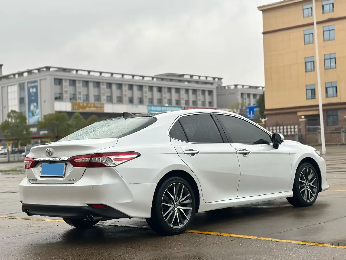 2021 Toyota Camry 2.5L 209HP L4 8AT,autocango,china used car exporter,china ev exporter,chinese used car exporter,chinese used ev exporter