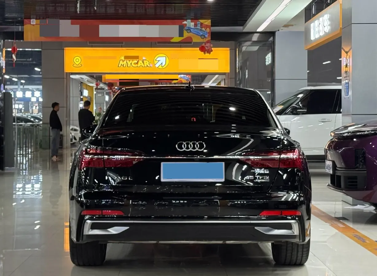 2025 Audi A6L 2.0T 245HP L4 7DCT,autocango,china used car exporter,china ev exporter,chinese used car exporter,chinese used ev exporter