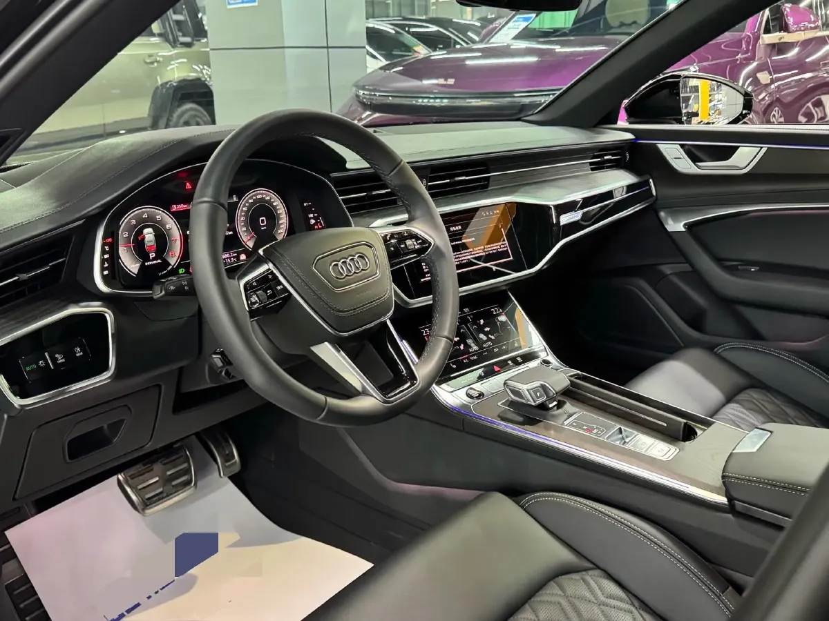 2025 Audi A6L 2.0T 245HP L4 7DCT,autocango,china used car exporter,china ev exporter,chinese used car exporter,chinese used ev exporter