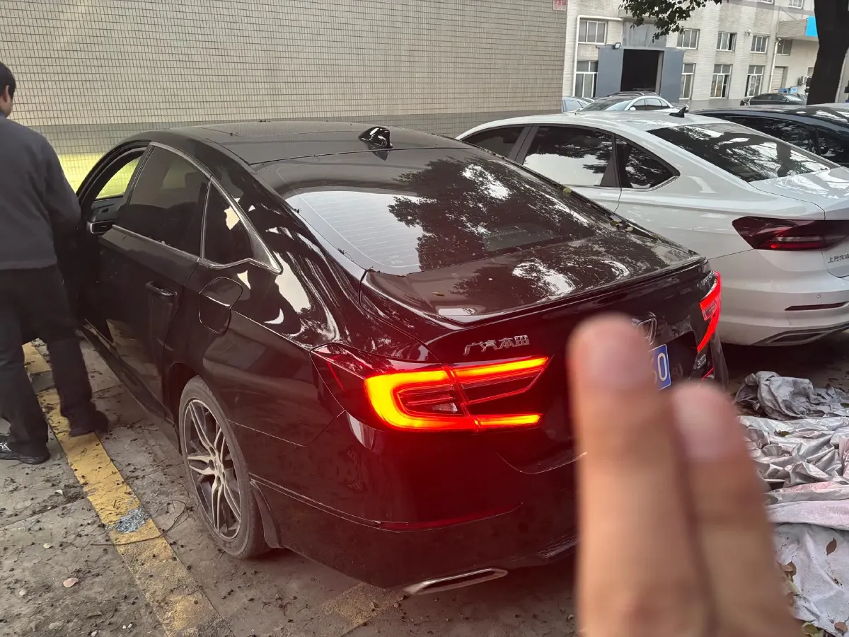 2022 Honda Accord 1.5T 194HP L4 CVT,autocango,china used car exporter,china ev exporter,chinese used car exporter,chinese used ev exporter