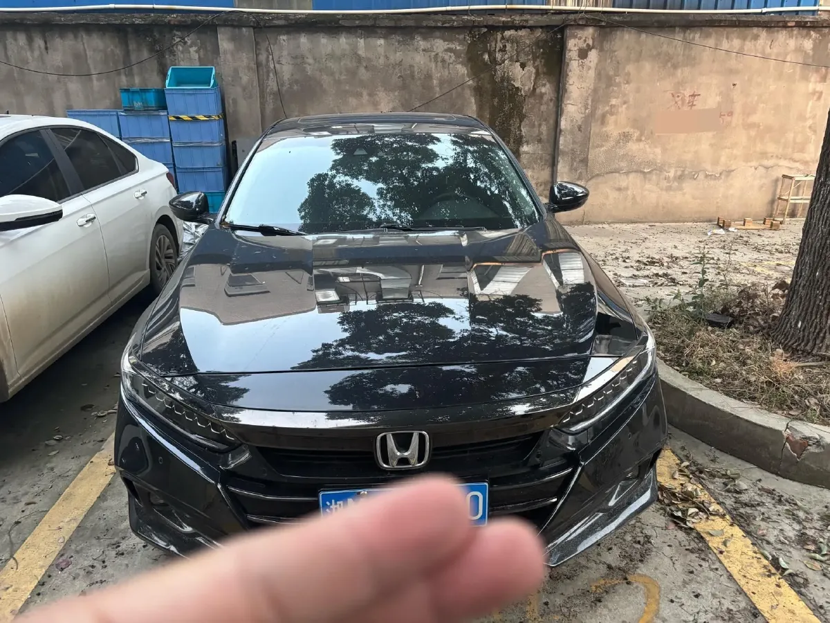 2022 Honda Accord 1.5T 194HP L4 CVT,autocango,china used car exporter,china ev exporter,chinese used car exporter,chinese used ev exporter