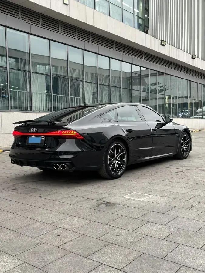 2021 Audi A7 2.0T 245HP L4 7DCT,autocango,china used car exporter,china ev exporter,chinese used car exporter,chinese used ev exporter