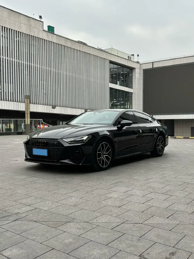 2021 Audi A7 2.0T 245HP L4 7DCT,autocango,china used car exporter,china ev exporter,chinese used car exporter,chinese used ev exporter