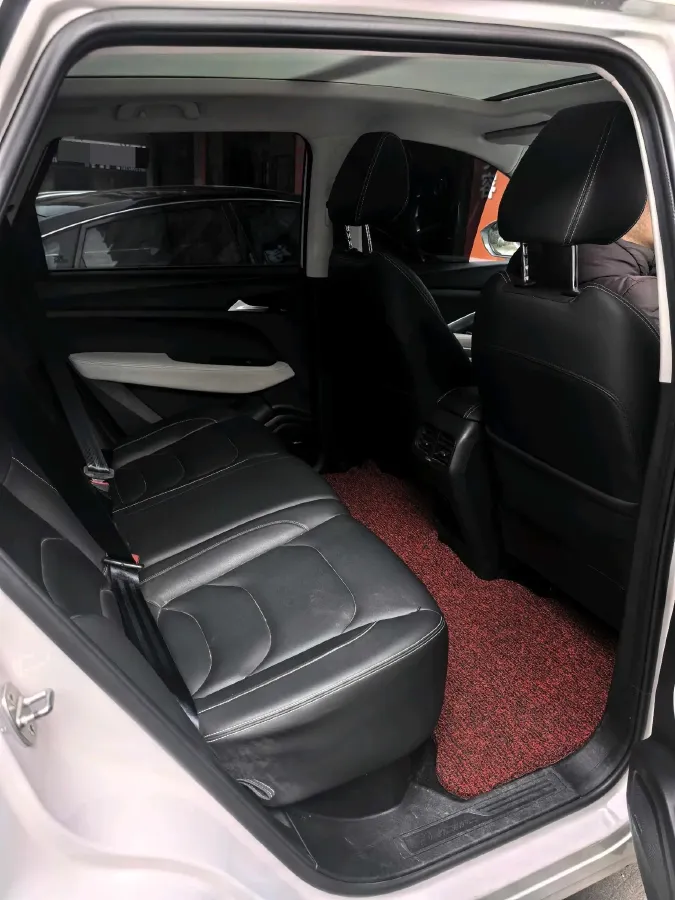 2019 BaoJun 530 1.5T 151HP L4 CVT,autocango,china used car exporter,china ev exporter,chinese used car exporter,chinese used ev exporter