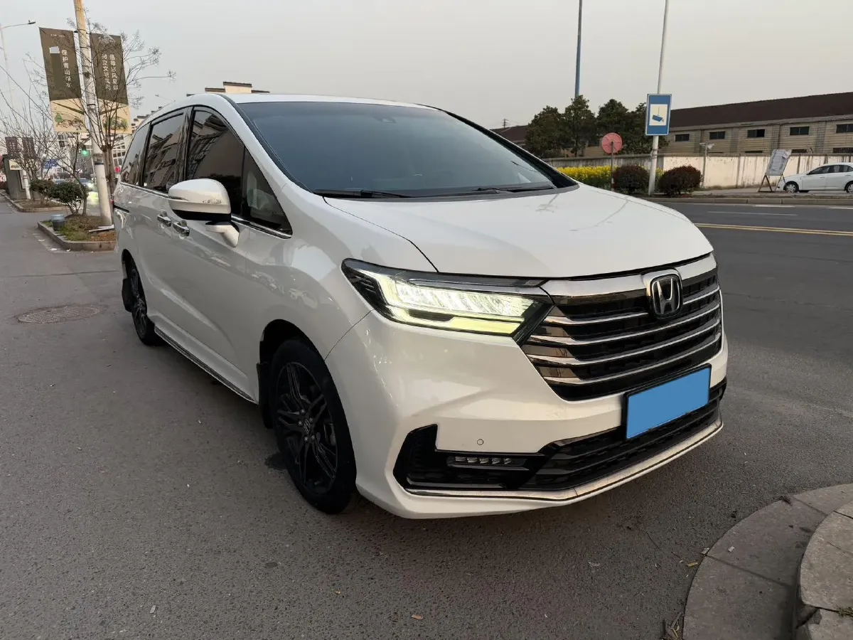 2022 Honda Odyssey 2.0L 146HP L4 E-CVT Hybrid,autocango,china used car exporter,china ev exporter,chinese used car exporter,chinese used ev exporter
