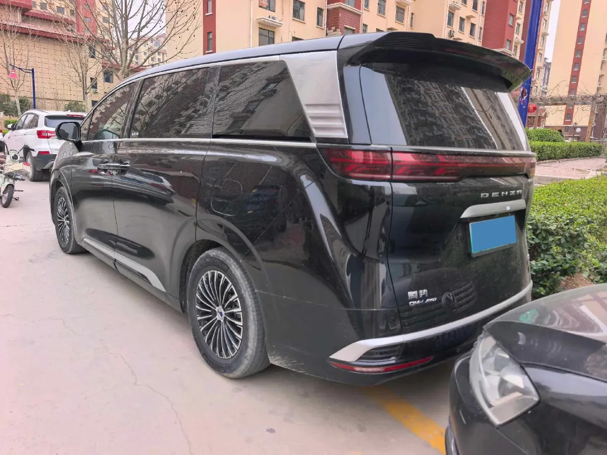 2022 Mercedes-Benz GLC Class 2.0T 197HP L4 9AT,autocango,china used car exporter,china ev exporter,chinese used car exporter,chinese used ev exporter