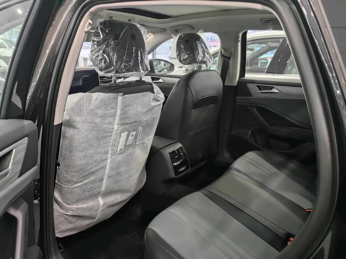 2026 Volkswagen Sagitar 1.5T 160HP L4 7DCT,autocango,china used car exporter,china ev exporter,chinese used car exporter,chinese used ev exporter