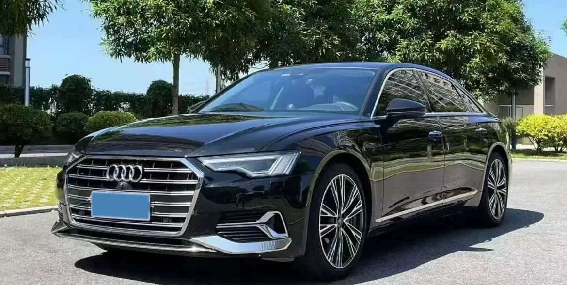 2023 Audi A6L 2.0T 245HP L4 7DCT,autocango,china used car exporter,china ev exporter,chinese used car exporter,chinese used ev exporter