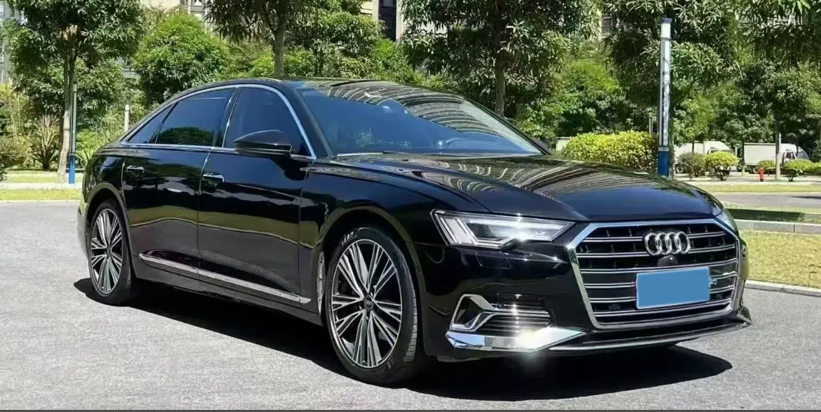 2023 Audi A6L 2.0T 245HP L4 7DCT,autocango,china used car exporter,china ev exporter,chinese used car exporter,chinese used ev exporter