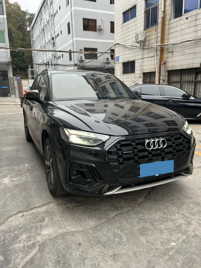 2023 Audi Q5L 2.0T 190HP L4 7DCT,autocango,china used car exporter,china ev exporter,chinese used car exporter,chinese used ev exporter