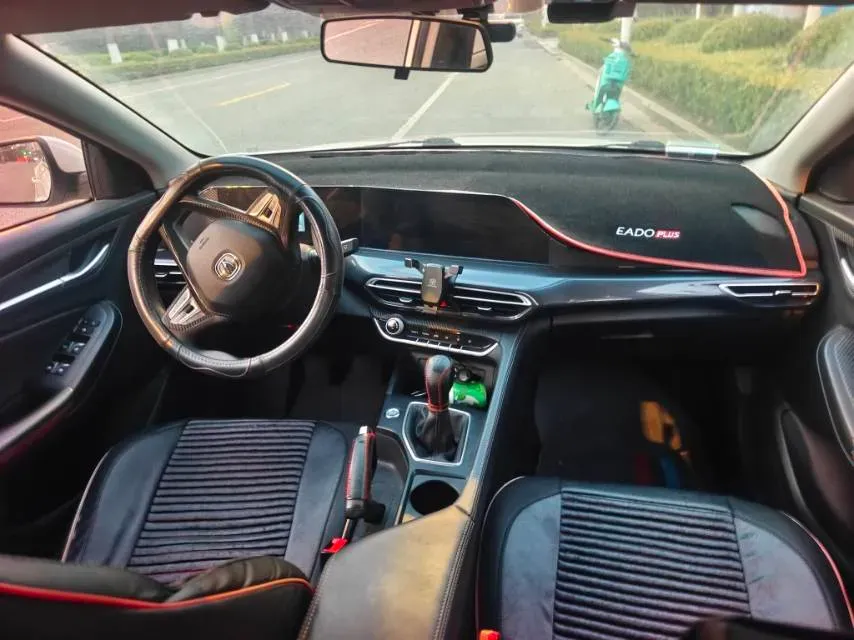 2020 ChangAn Eado 1.6L 128HP L4 5MT,autocango,china used car exporter,china ev exporter,chinese used car exporter,chinese used ev exporter