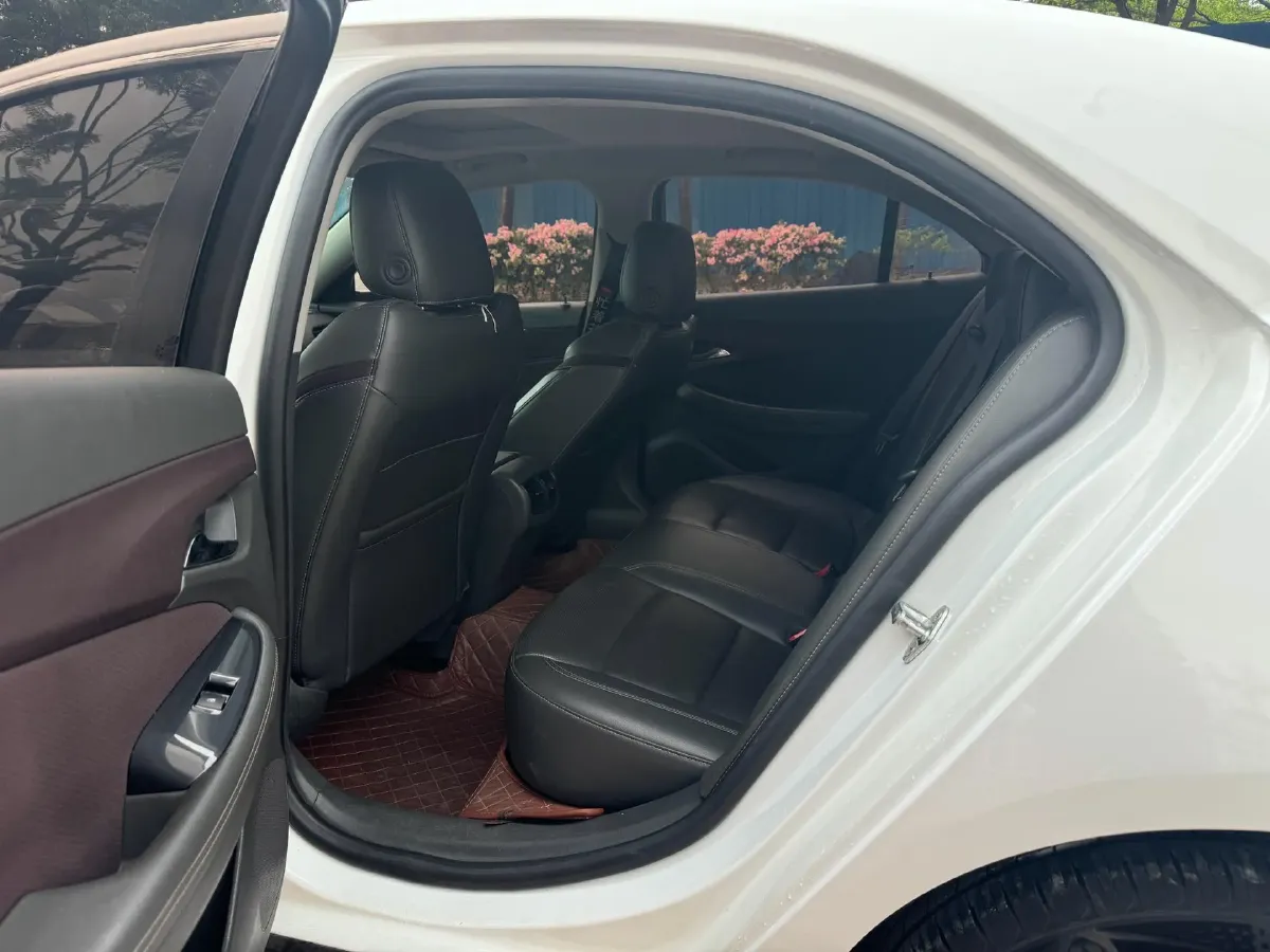 2018 Chevrolet Malibu 1.5T 170HP L4 6AT,autocango,china used car exporter,china ev exporter,chinese used car exporter,chinese used ev exporter