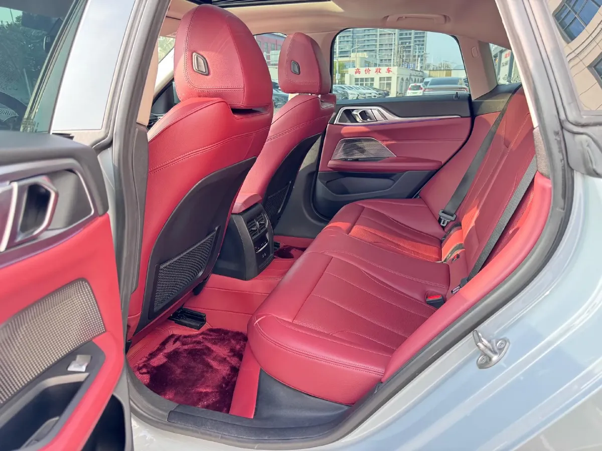 2022 BMW 8 Series 3.0T 333HP L6 8AT,autocango,china used car exporter,china ev exporter,chinese used car exporter,chinese used ev exporter