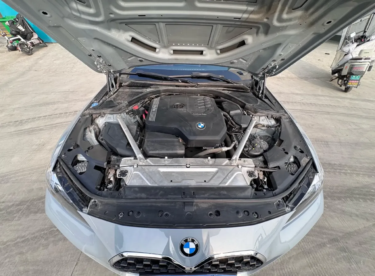 2022 BMW 8 Series 3.0T 333HP L6 8AT,autocango,china used car exporter,china ev exporter,chinese used car exporter,chinese used ev exporter