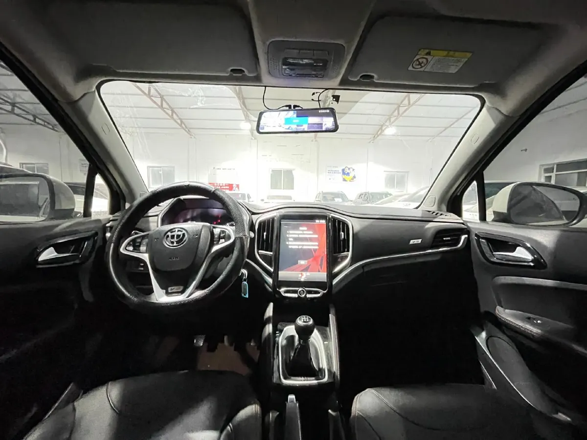 2017 Brilliance Auto V3 1.5L 112HP L4 5MT,autocango,china used car exporter,china ev exporter,chinese used car exporter,chinese used ev exporter