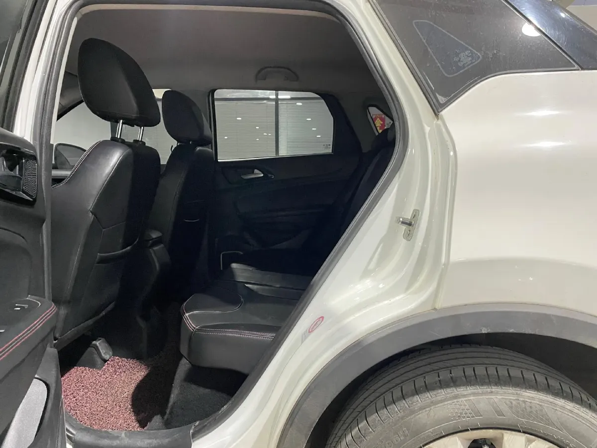 2017 Brilliance Auto V3 1.5L 112HP L4 5MT,autocango,china used car exporter,china ev exporter,chinese used car exporter,chinese used ev exporter