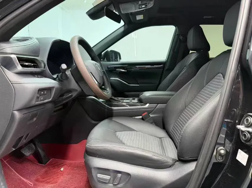 2023 Toyota Crown Kluger 2.5L 189HP L4 E-CVT Hybrid,autocango,china used car exporter,china ev exporter,chinese used car exporter,chinese used ev exporter