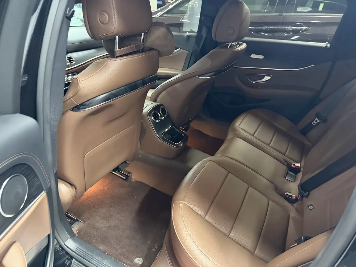 2023 Mercedes-Benz E Class 2.0T 197HP L4 9AT,autocango,china used car exporter,china ev exporter,chinese used car exporter,chinese used ev exporter