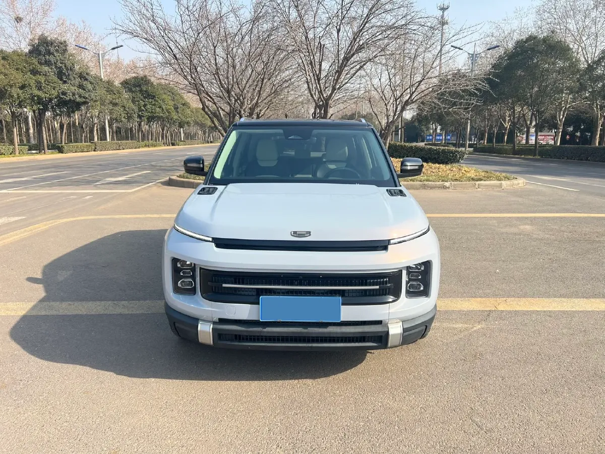 2023 Geely ICON 1.5T 181HP L4 7DCT,autocango,china used car exporter,china ev exporter,chinese used car exporter,chinese used ev exporter