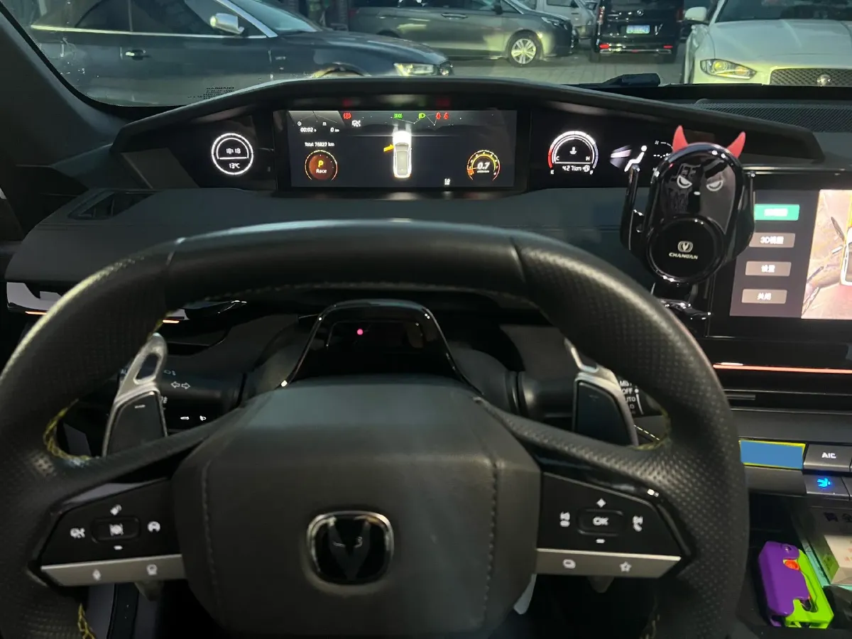 2023 ChangAn UNI-V 2.0T 233HP L4 8AT,autocango,china used car exporter,china ev exporter,chinese used car exporter,chinese used ev exporter