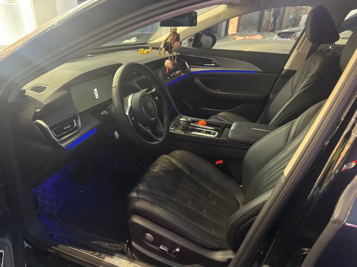 2024 HongQi H5 2.0T 224HP L4 8AT,autocango,china used car exporter,china ev exporter,chinese used car exporter,chinese used ev exporter