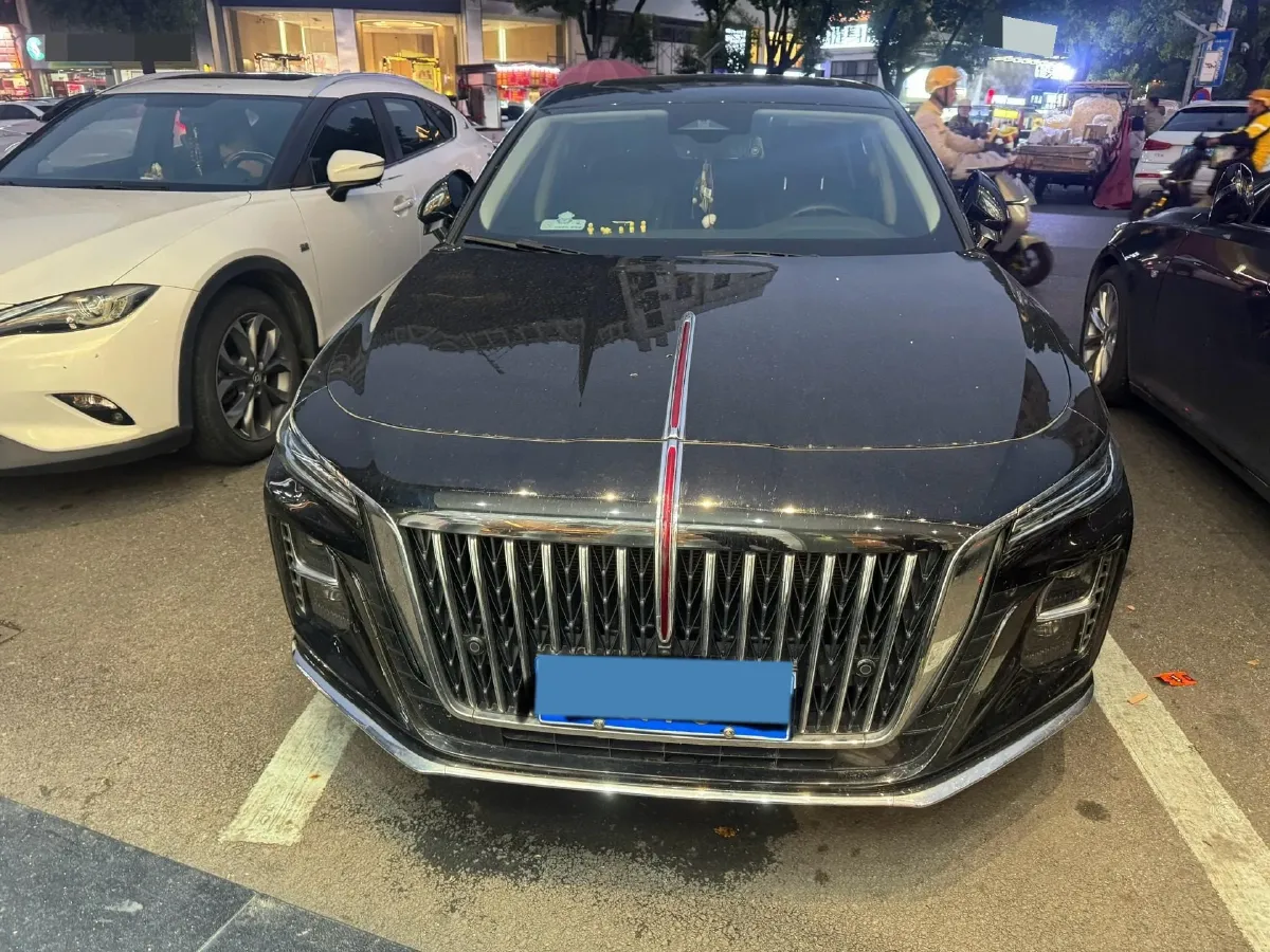 2024 HongQi H5 2.0T 224HP L4 8AT,autocango,china used car exporter,china ev exporter,chinese used car exporter,chinese used ev exporter