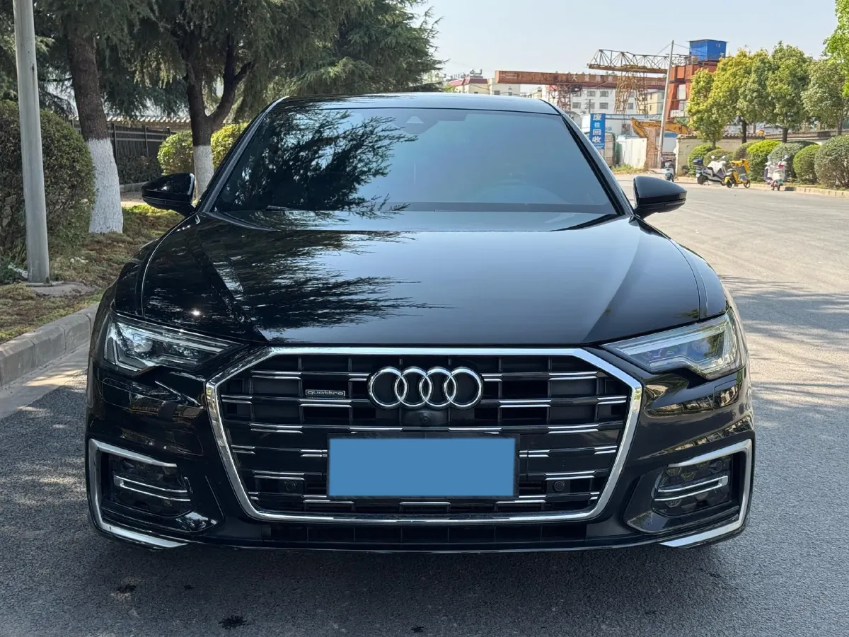 2022 Audi A6L 2.0T 224HP L4 7DCT,autocango,china used car exporter,china ev exporter,chinese used car exporter,chinese used ev exporter