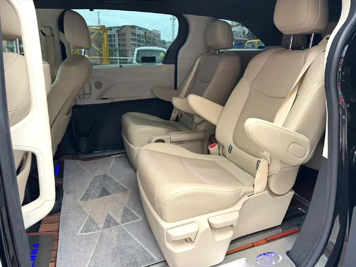 2021 Toyota Sienna 2.5L 192HP L4 E-CVT Hybrid,autocango,china used car exporter,china ev exporter,chinese used car exporter,chinese used ev exporter