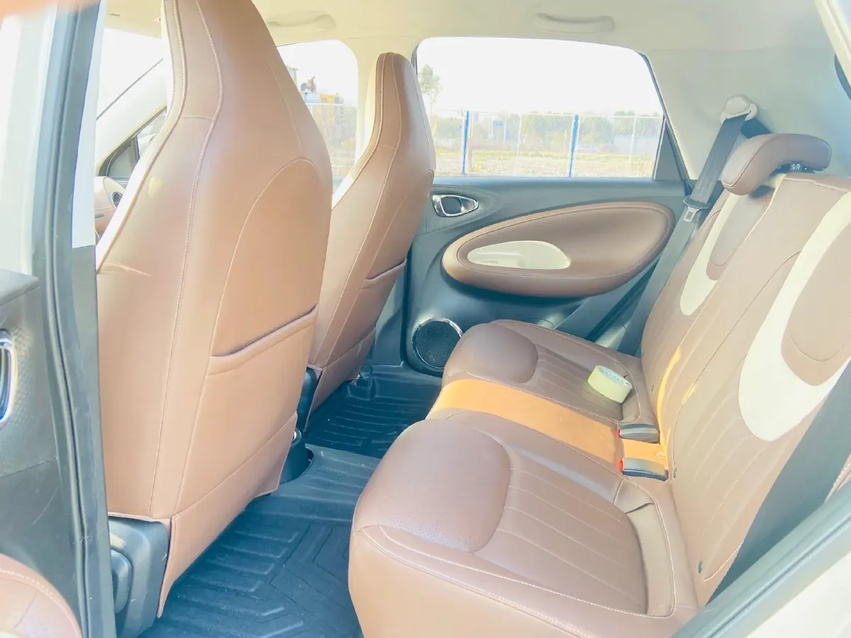 2023 WuLing BinGuo BEV 31.9KWH,autocango,china used car exporter,china ev exporter,chinese used car exporter,chinese used ev exporter