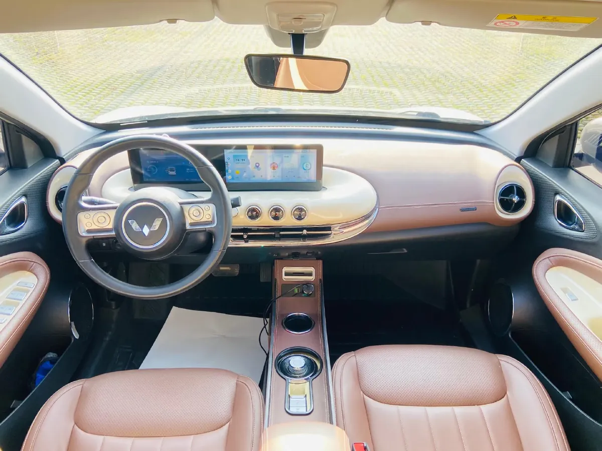 2023 WuLing BinGuo BEV 31.9KWH,autocango,china used car exporter,china ev exporter,chinese used car exporter,chinese used ev exporter