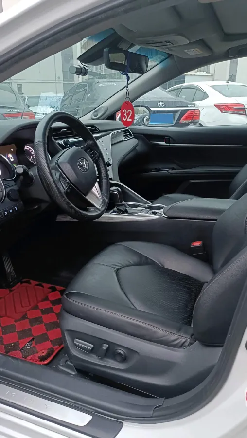2018 Toyota Camry 2.5L 178HP L4 E-CVT Hybrid,autocango,china used car exporter,china ev exporter,chinese used car exporter,chinese used ev exporter