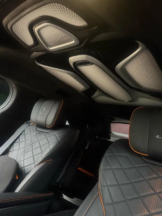 2024 Toyota Granvia 2.5L 189HP L4 E-CVT Hybrid,autocango,china used car exporter,china ev exporter,chinese used car exporter,chinese used ev exporter