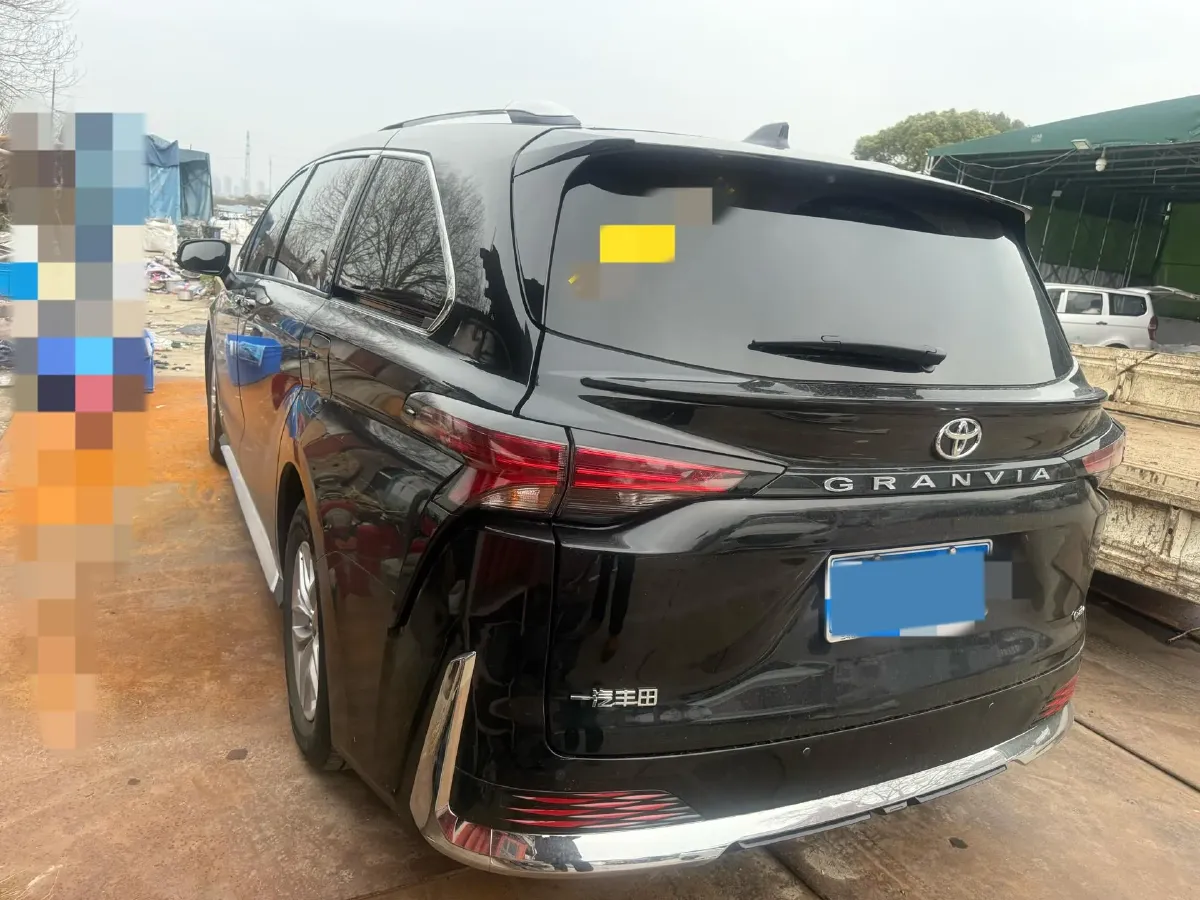 2024 Toyota Granvia 2.5L 189HP L4 E-CVT Hybrid,autocango,china used car exporter,china ev exporter,chinese used car exporter,chinese used ev exporter