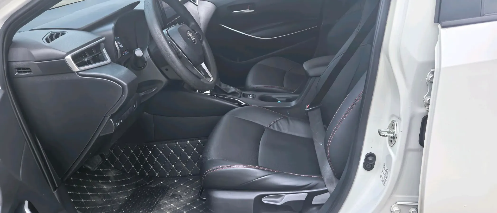 2022 Toyota Levin 1.8L 98HP L4 E-CVT Hybrid,autocango,china used car exporter,china ev exporter,chinese used car exporter,chinese used ev exporter