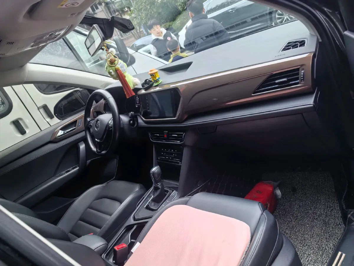 2021 Volkswagen Tharu 1.4T 150HP L4 7DCT,autocango,china used car exporter,china ev exporter,chinese used car exporter,chinese used ev exporter