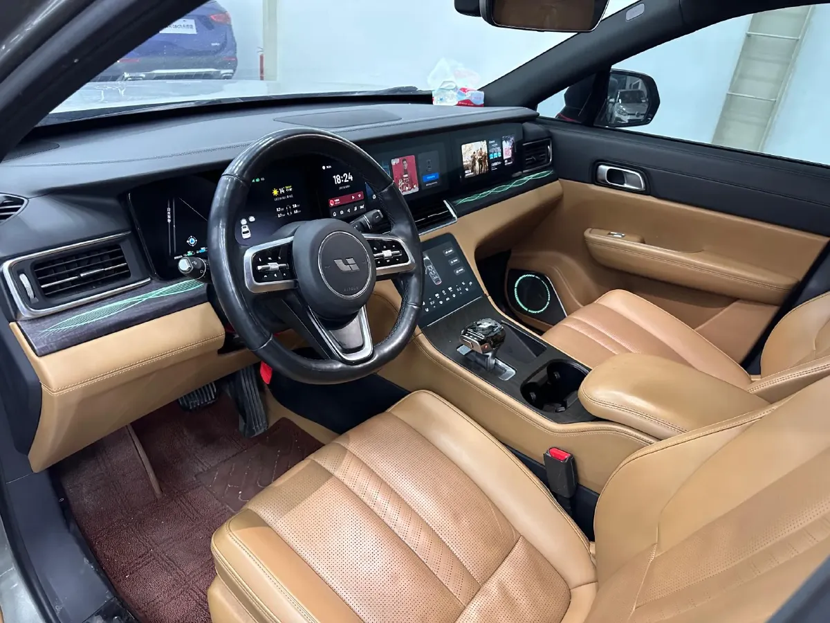 2020 Li ONE Range Extended 131HP REEV 40.5KWH,autocango,china used car exporter,china ev exporter,chinese used car exporter,chinese used ev exporter