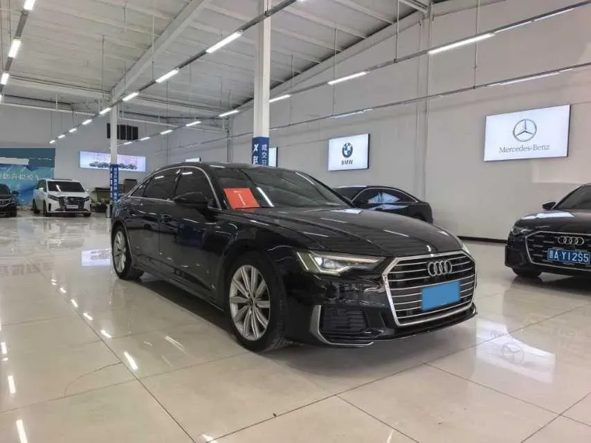 2022 Audi A6L 2.0T 224HP L4 7DCT,autocango,china used car exporter,china ev exporter,chinese used car exporter,chinese used ev exporter