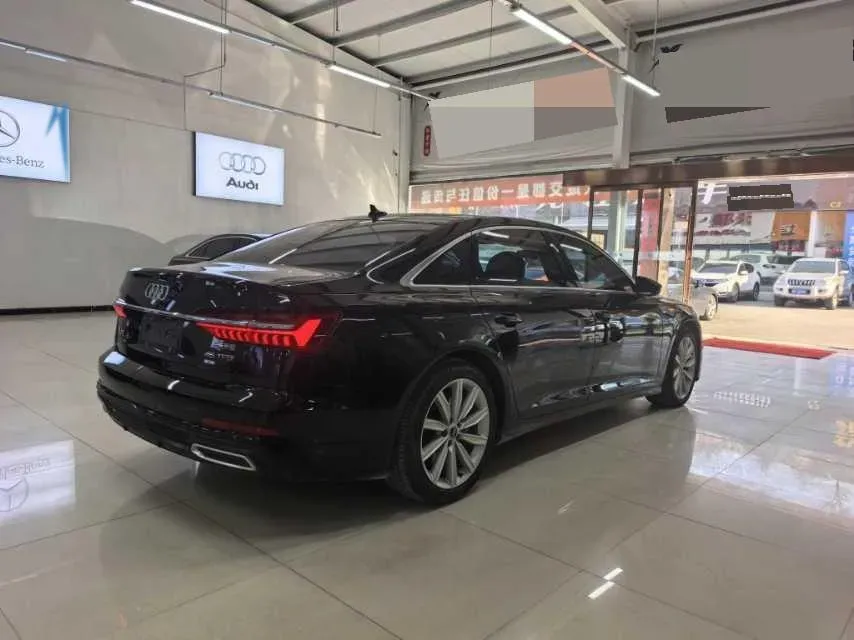 2022 Audi A6L 2.0T 224HP L4 7DCT,autocango,china used car exporter,china ev exporter,chinese used car exporter,chinese used ev exporter