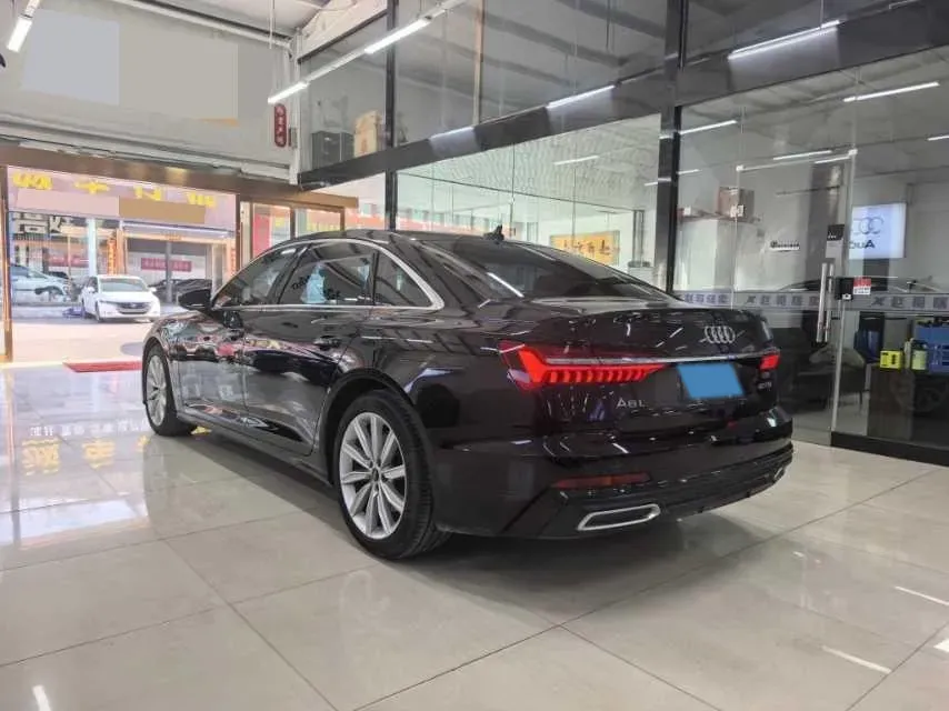 2022 Audi A6L 2.0T 224HP L4 7DCT,autocango,china used car exporter,china ev exporter,chinese used car exporter,chinese used ev exporter
