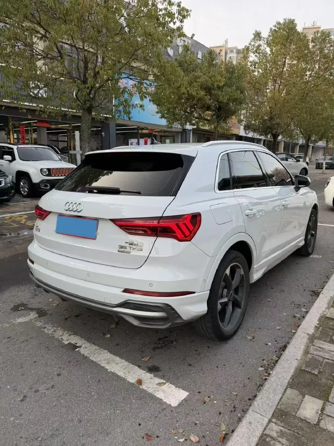 2021 Audi Q3 1.4T 150HP L4 7DCT,autocango,china used car exporter,china ev exporter,chinese used car exporter,chinese used ev exporter