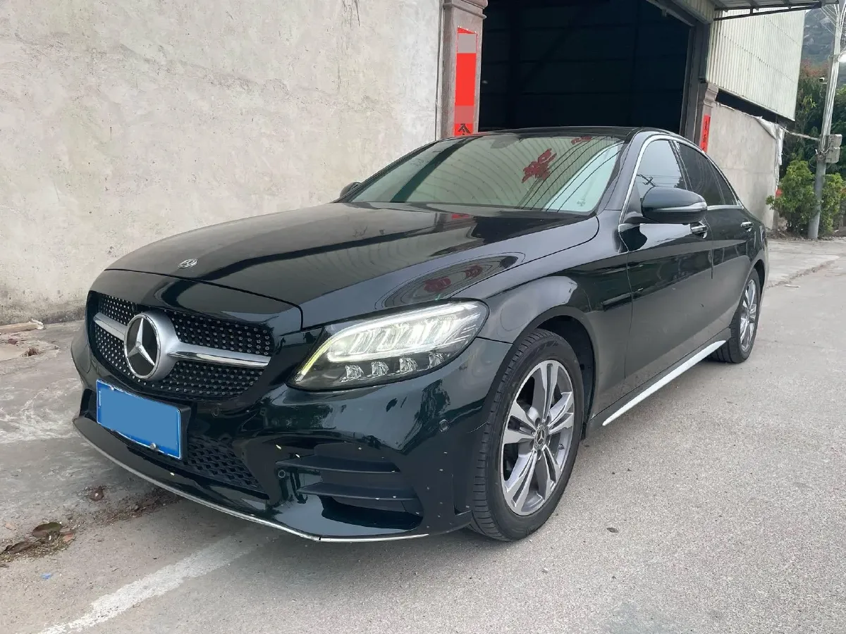 2021 Mercedes-Benz C Class 1.5T 156HP L4 9AT,autocango,china used car exporter,china ev exporter,chinese used car exporter,chinese used ev exporter