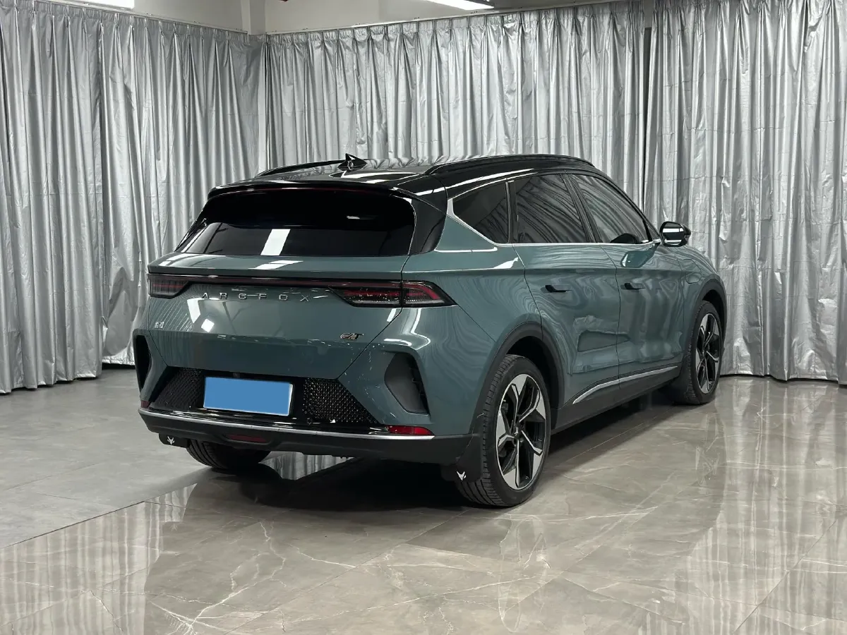 2023 ARCFOX αT BEV 65.6KWH,autocango,china used car exporter,china ev exporter,chinese used car exporter,chinese used ev exporter