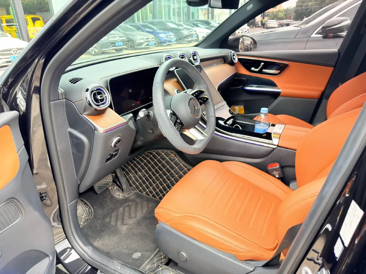 2024 Mercedes-Benz GLC Class 2.0T 258HP L4 9AT,autocango,china used car exporter,china ev exporter,chinese used car exporter,chinese used ev exporter