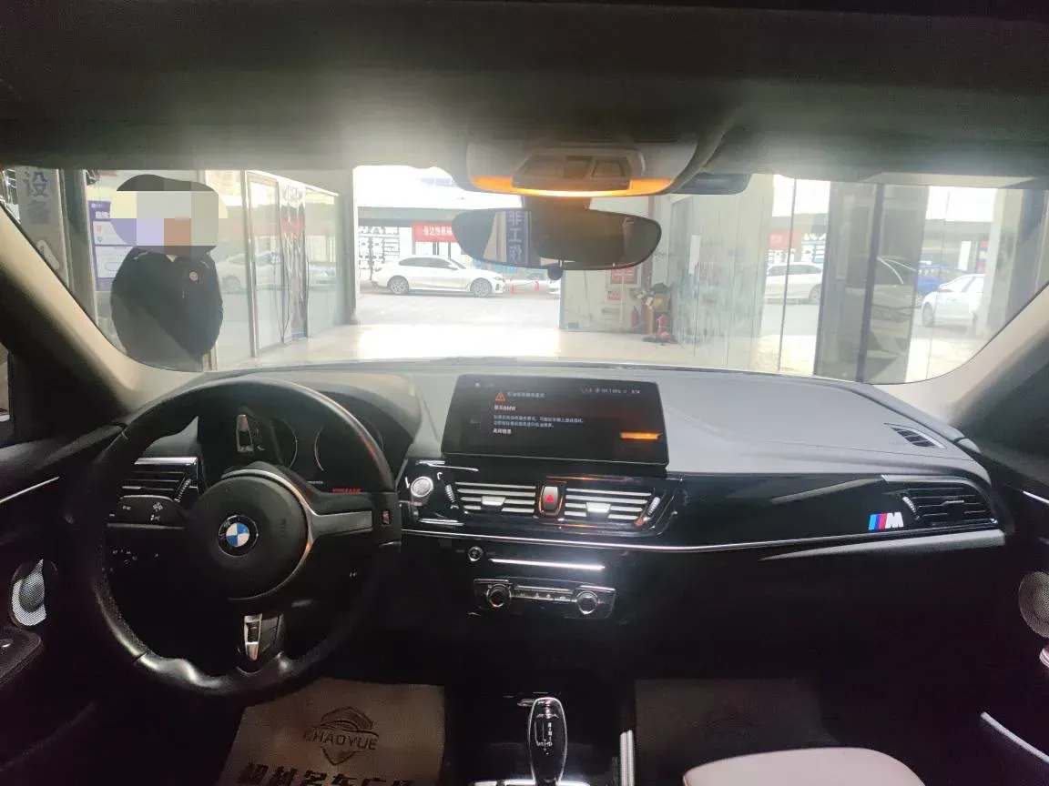 2022 BMW 1 Series 1.5T 140HP L3 7DCT,autocango,china used car exporter,china ev exporter,chinese used car exporter,chinese used ev exporter